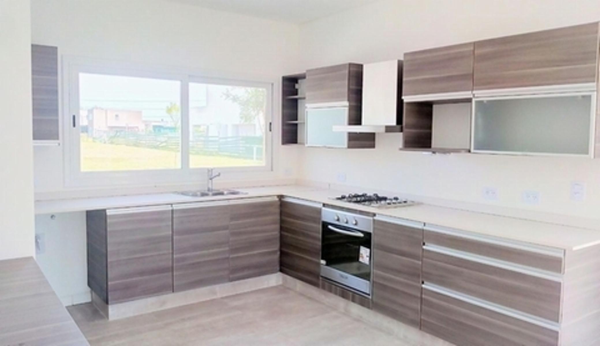 Hermosa casa 5 ambientes- NORDELTA — foto 6