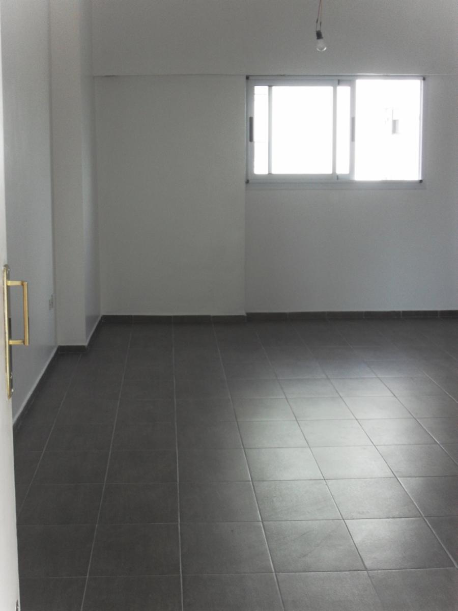 Duplex de 4 Amb con Patio, Apto Prof. 2 Baños mas Toilette y Baulera Excelente . Ubicación — foto 3
