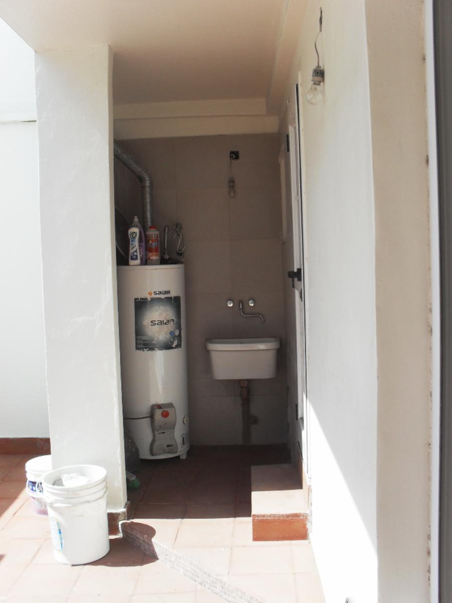 Duplex de 4 Amb con Patio, Apto Prof. 2 Baños mas Toilette y Baulera Excelente . Ubicación — foto 7