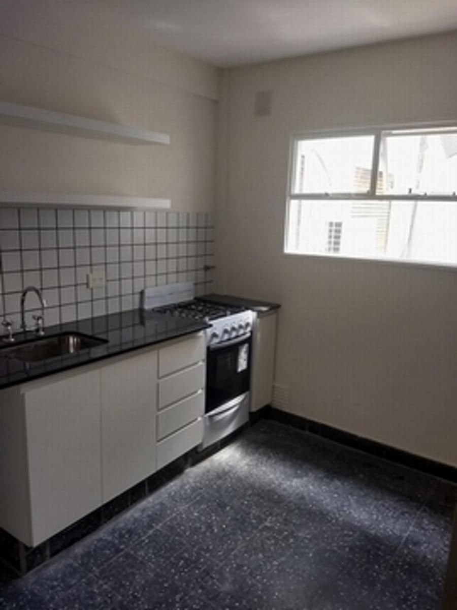 Amplio 2 ambientes, excelente ubicacion- BELGRANO — foto 4