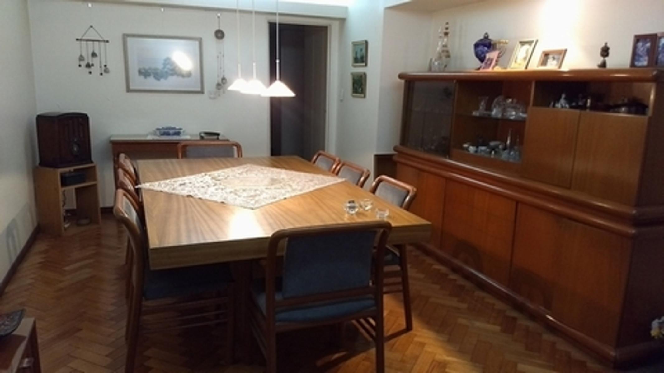 Excelente 4 Ambientes con cochera y baulera- PALERMO — foto 3