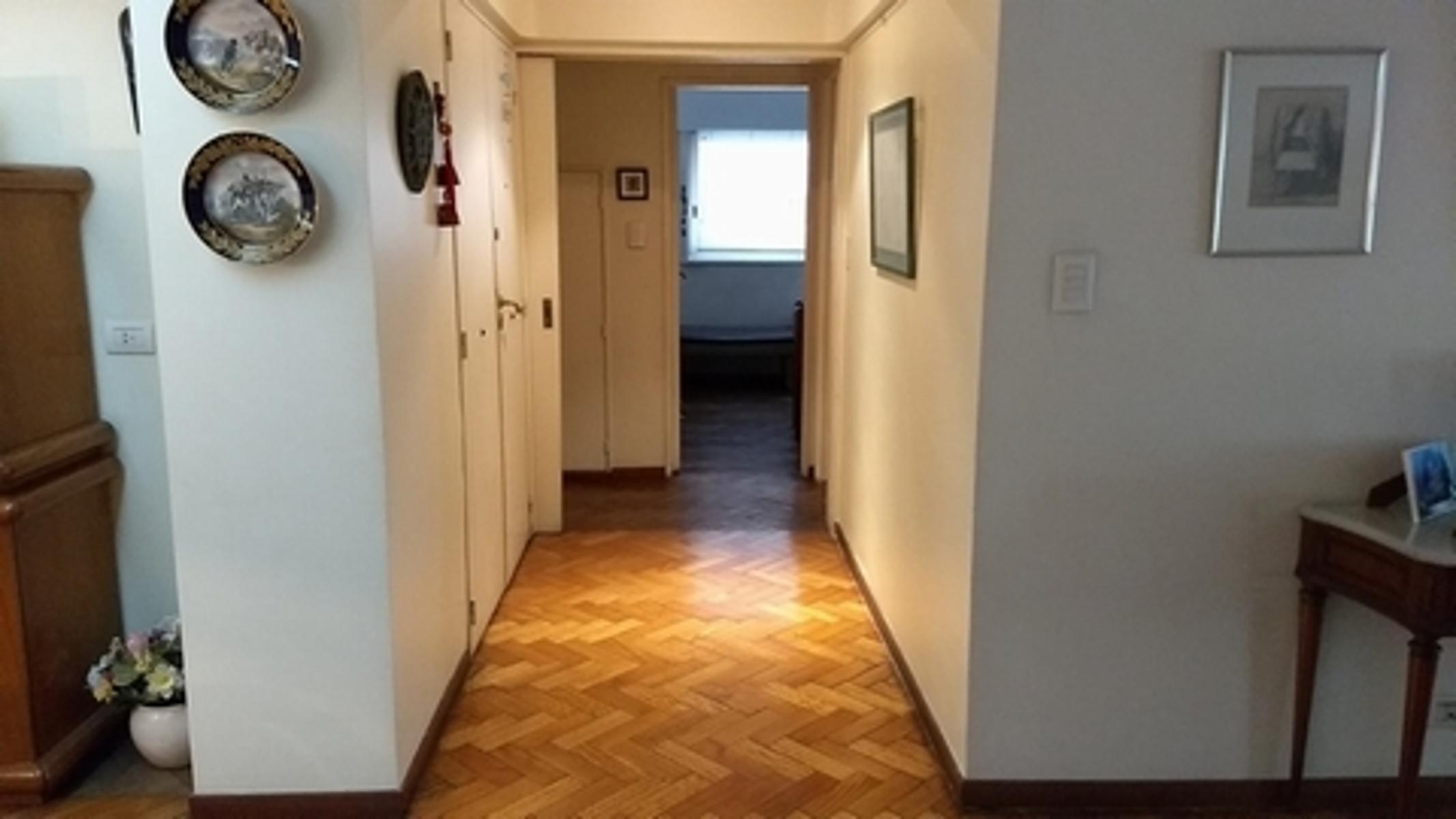 Excelente 4 Ambientes con cochera y baulera- PALERMO — foto 5