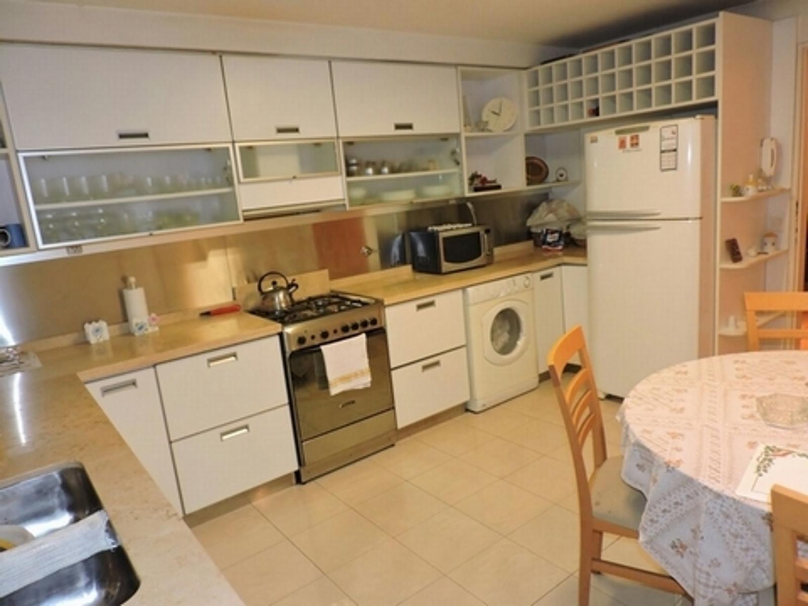 Duplex en 3 Plantas con Pleyroom, Cochera y jardín