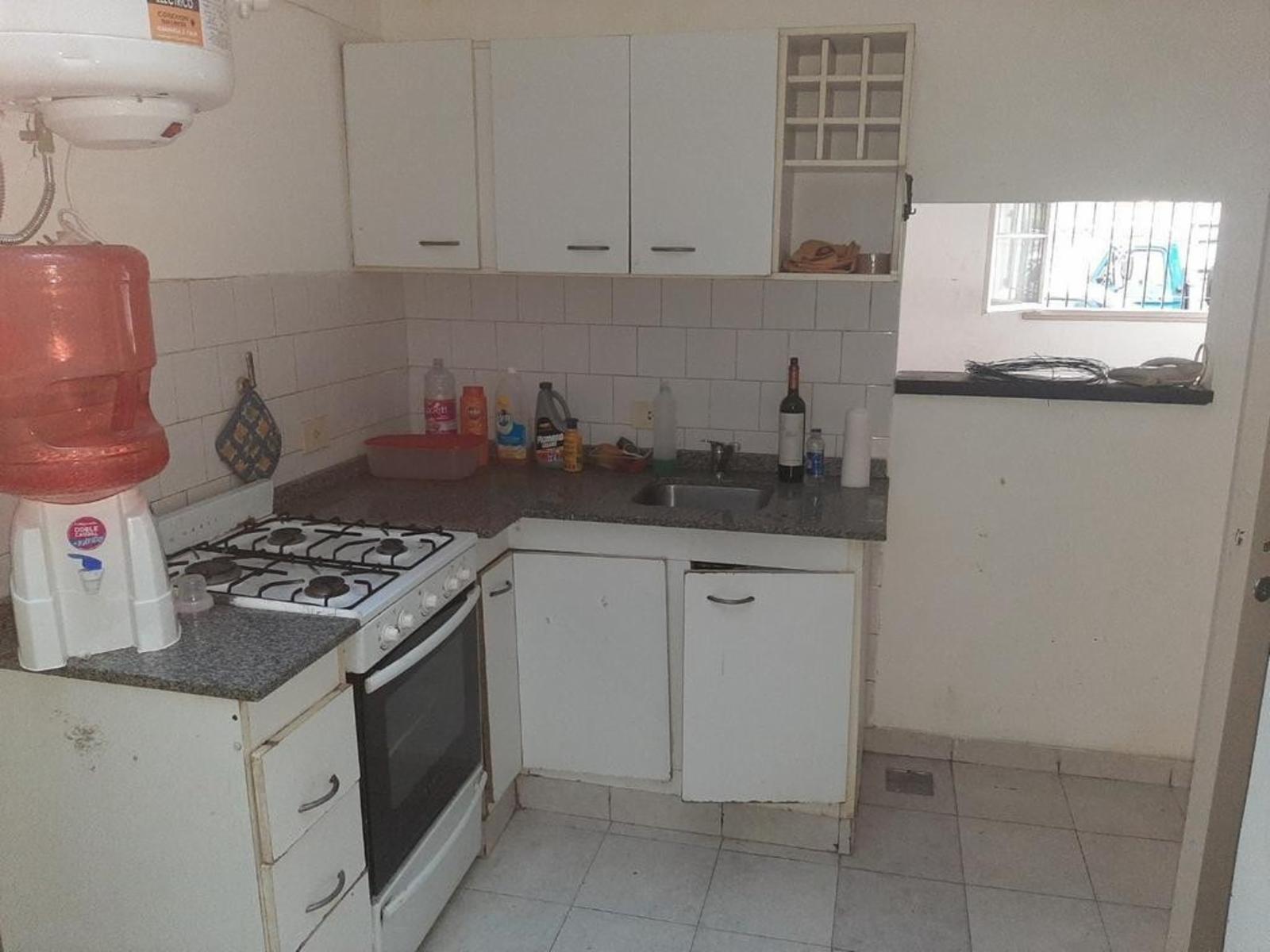 Hermoso Dpto de 2 Ambiente muy luminoso - EXELENTE UBICACION — foto 13