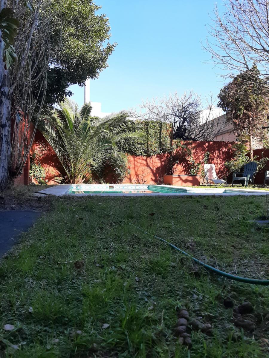 Hermosa Casa con cochera, Jardin, Pileta — foto 10