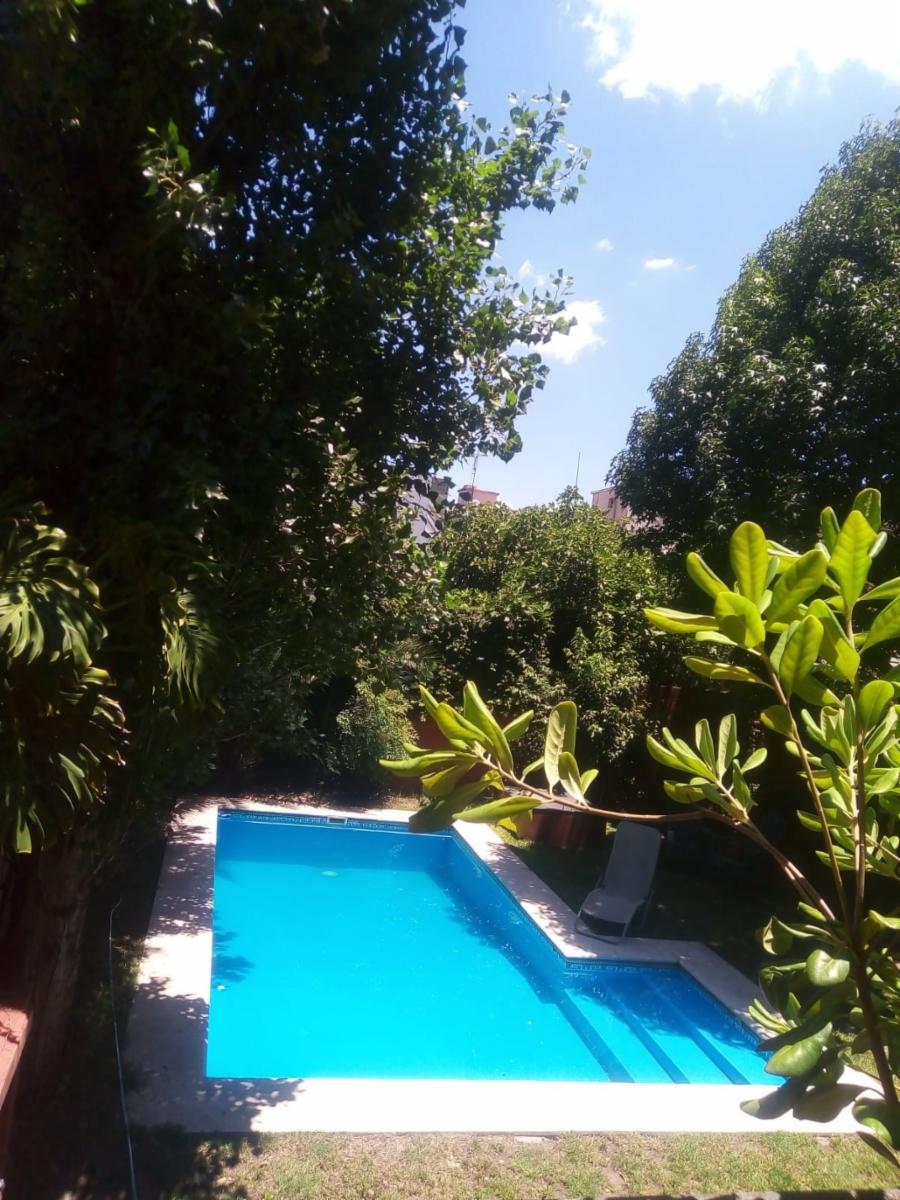 Hermosa Casa con cochera, Jardin, Pileta — foto 15