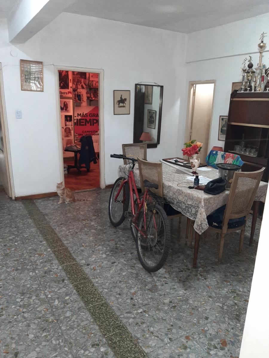 PH DE 4 AMBIETES CON TERRAZA , PATIO Y COCHERA a REFACCIONAR OPORTUNIDAD — foto 12