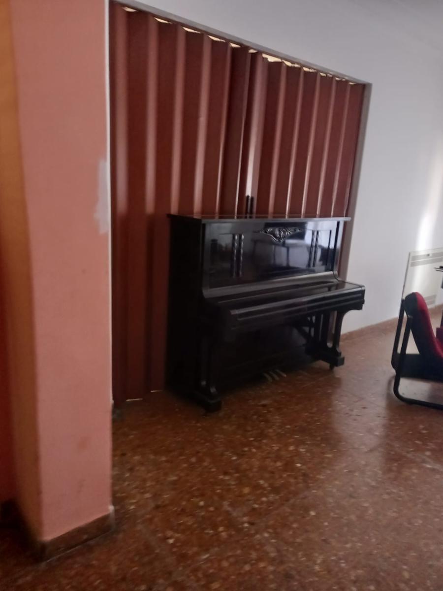OFERTON /// CASA DE 4 AMB. MAS HABIT. DE SCIO, 3 BAÑOS, PATIO, LAVADERO, BALCON ATERRAZADO,COCHERA Y SOTANO
