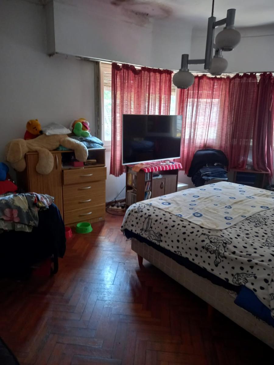 OFERTON /// CASA DE 4 AMB. MAS HABIT. DE SCIO, 3 BAÑOS, PATIO, LAVADERO, BALCON ATERRAZADO,COCHERA Y SOTANO — foto 4