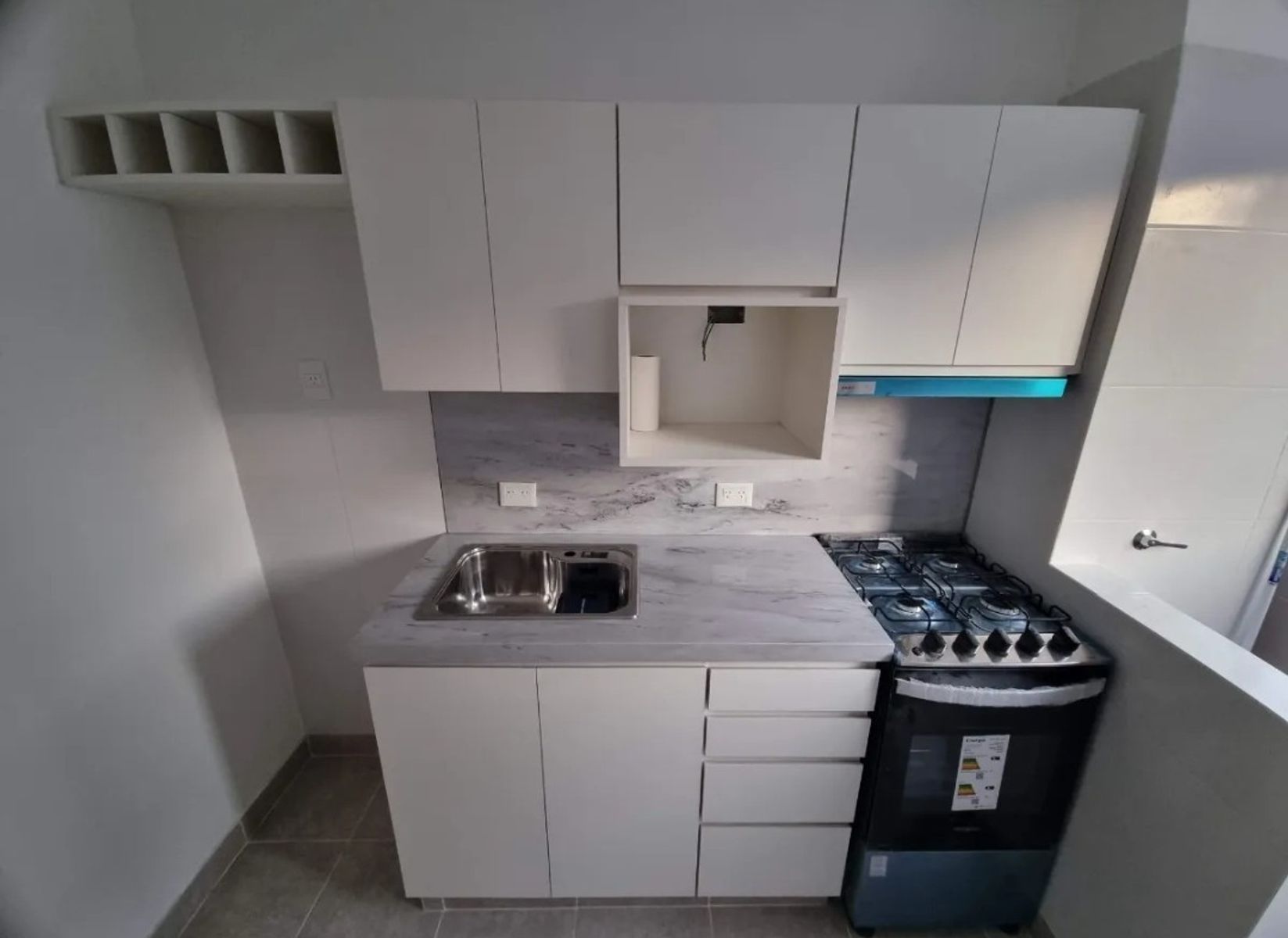 Impecable 2 Ambientes Muy Luminoso, En Excelente Ubicación, Reciclado A Nuevo. — foto 5