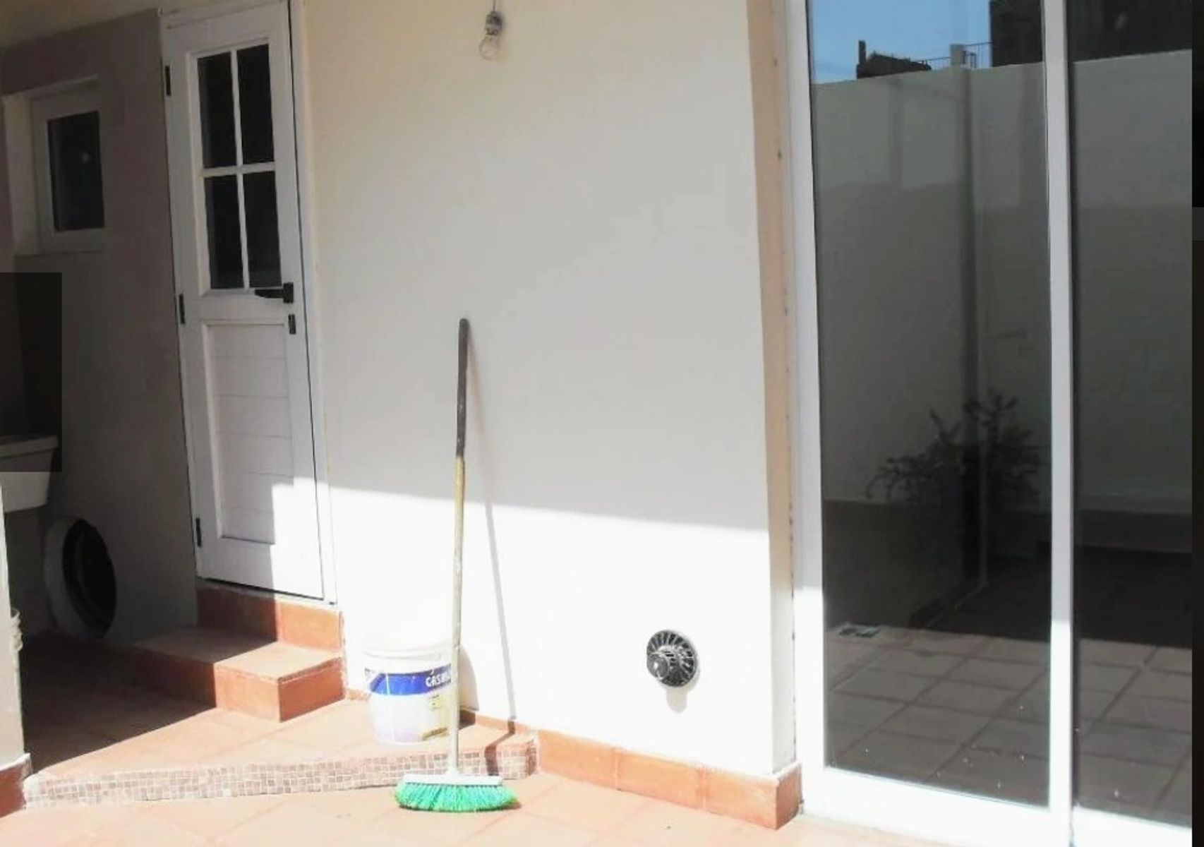 DUPLEX DE 4 AMB, CON PATIO , MUY LUMINOSO — foto 8