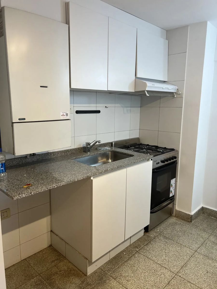 Duplex En Cañitas. La Propiedad Se Encuentra Alquilada Generando Una Renta Mensual Atractiva Lo Que La Convierte En Una Inversión Ideal Con Rentabilidad Desde El Primer Dia - 4