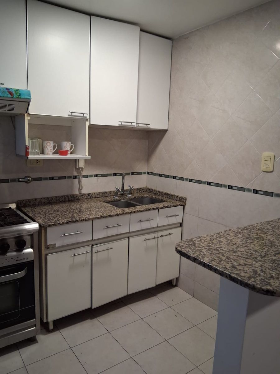 HERMOSO DPTO 2 AMBIENTES MUY LUMINOSO BAJAS EXPENSAS — foto 10