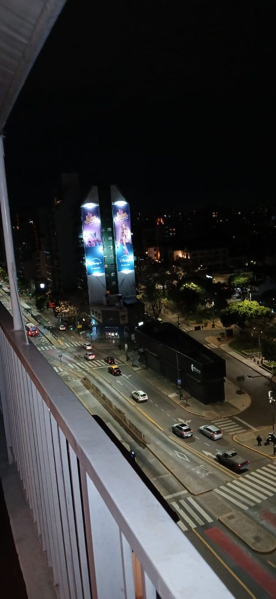 Luminoso 2 ambientes a la calle con gran vista panorámica de 360G/// balcón de 19m - 6