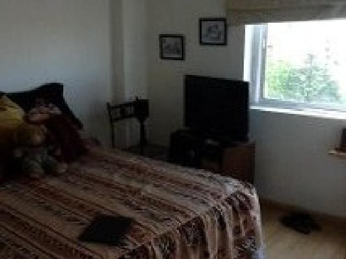 DPTO EN DUPLEX, BAULERA Y TOILETTE MUY LUMINOSO, TODO A LA CALLE APTO PROFECIONAL — foto 12