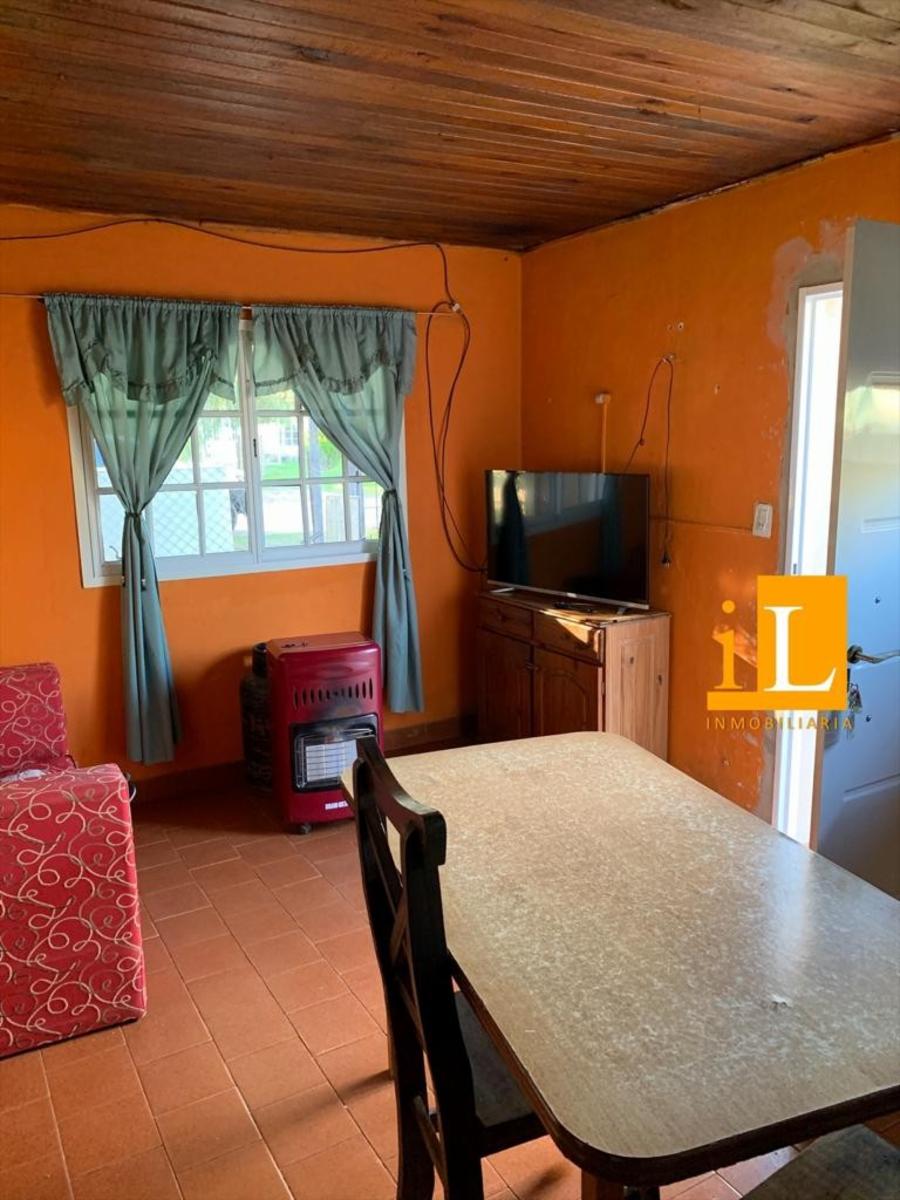 CASA EN VENTA EN Bº LOS PINOS - CNEL. BRANDSEN - 3