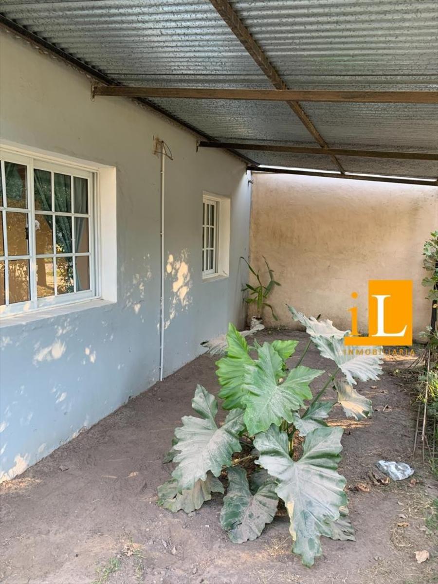 CASA EN VENTA EN Bº LOS PINOS - CNEL. BRANDSEN - 9
