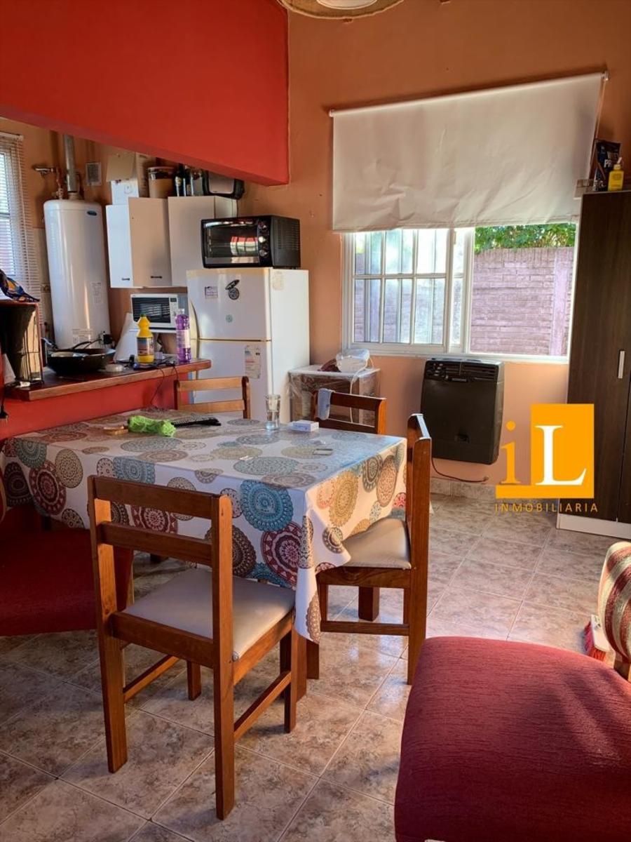 CASA Y DEPARTAMENTO - Bº CENTRICO - 10