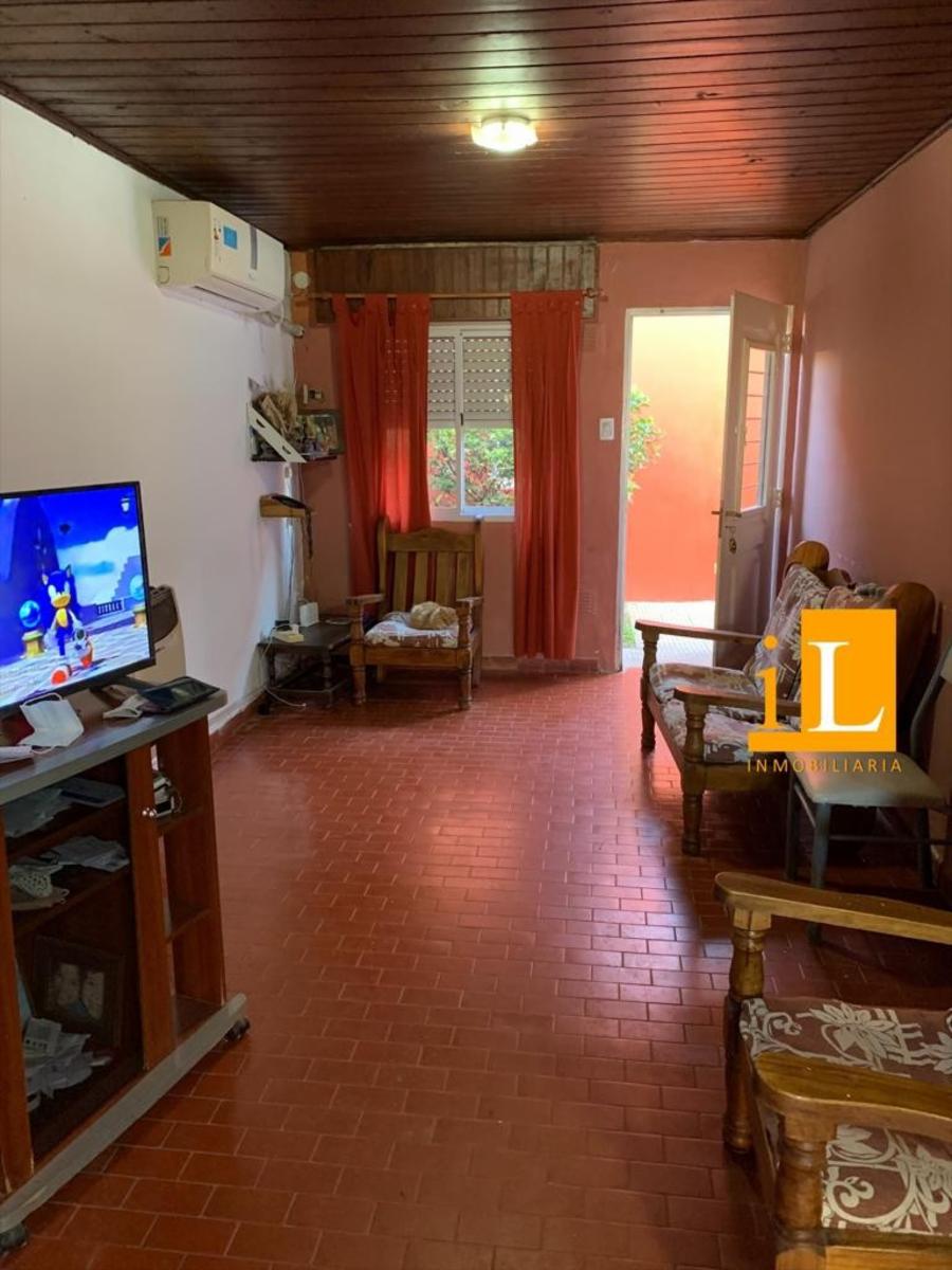 CASA Y DEPARTAMENTO - Bº CENTRICO - 12