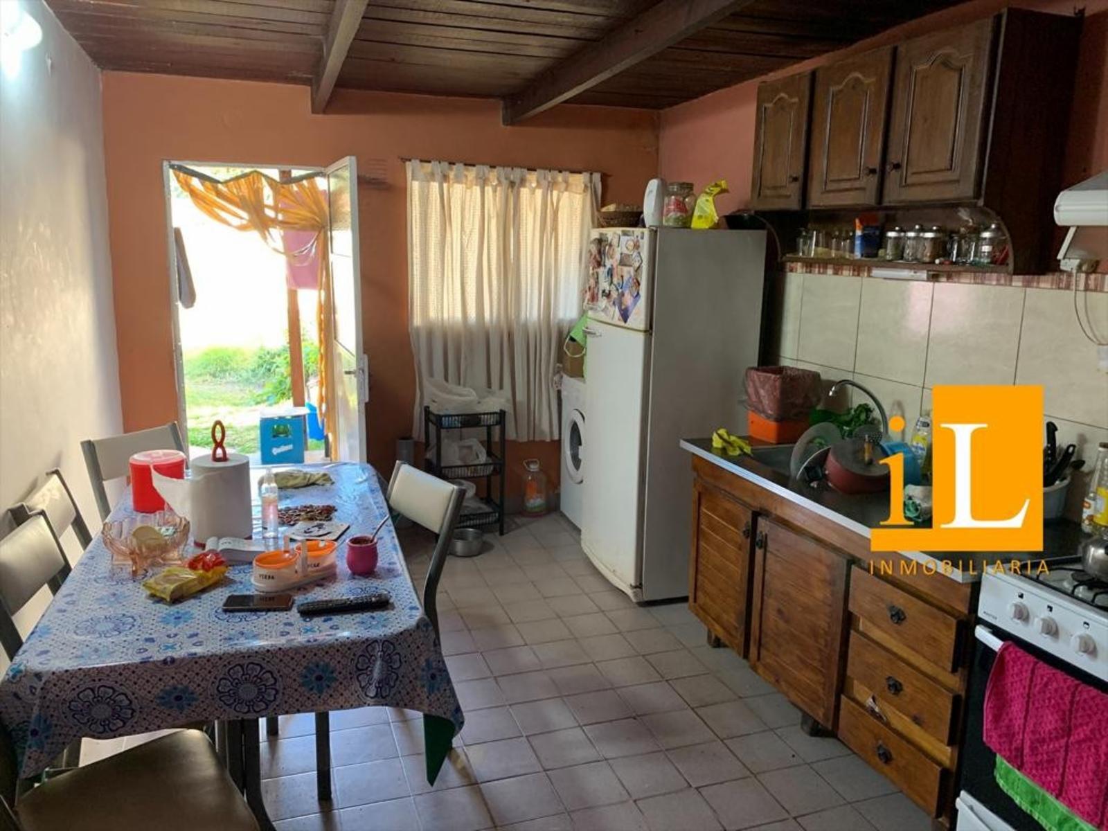 CASA Y DEPARTAMENTO - Bº CENTRICO - 14