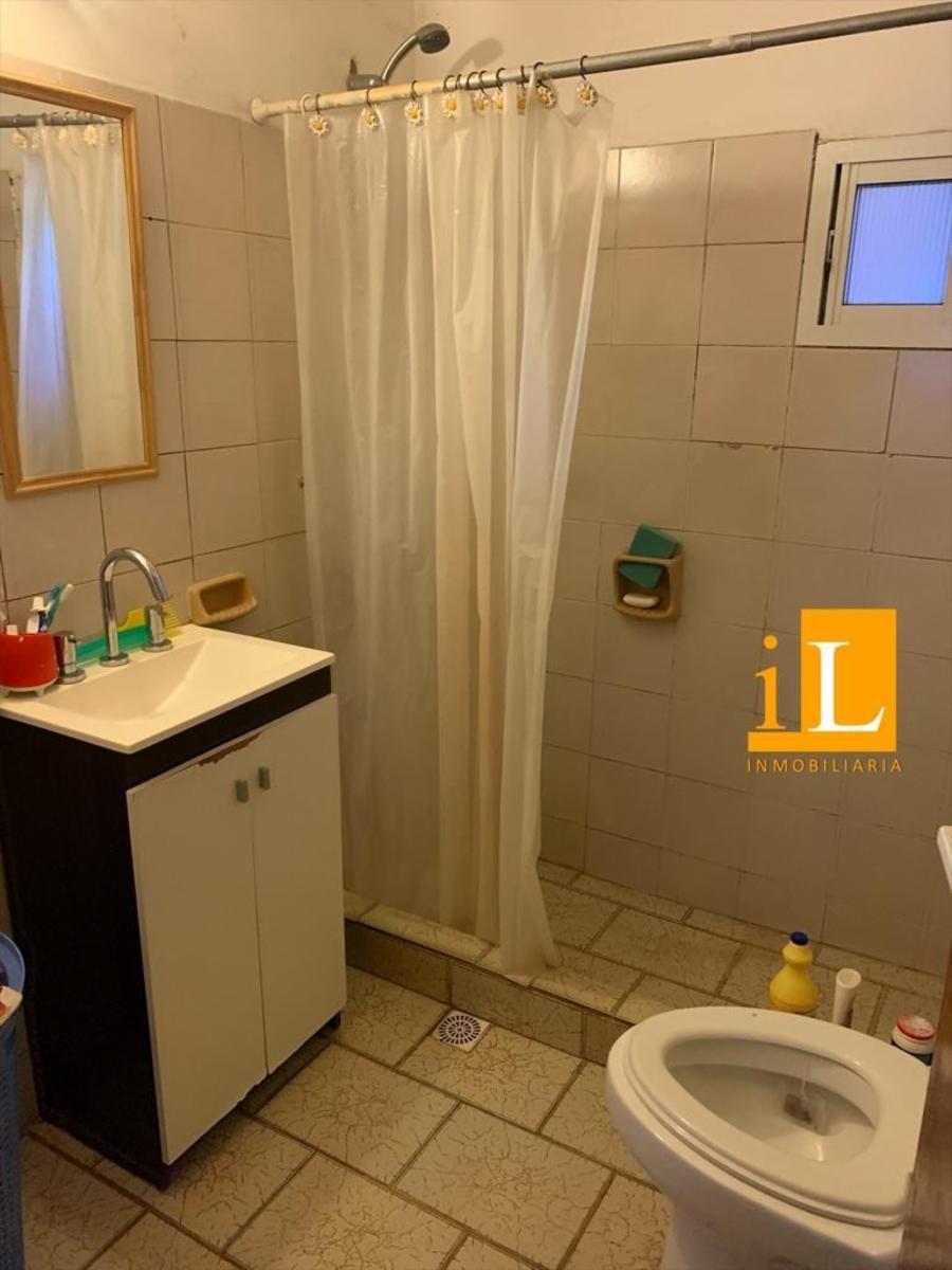 CASA Y DEPARTAMENTO - Bº CENTRICO - 17