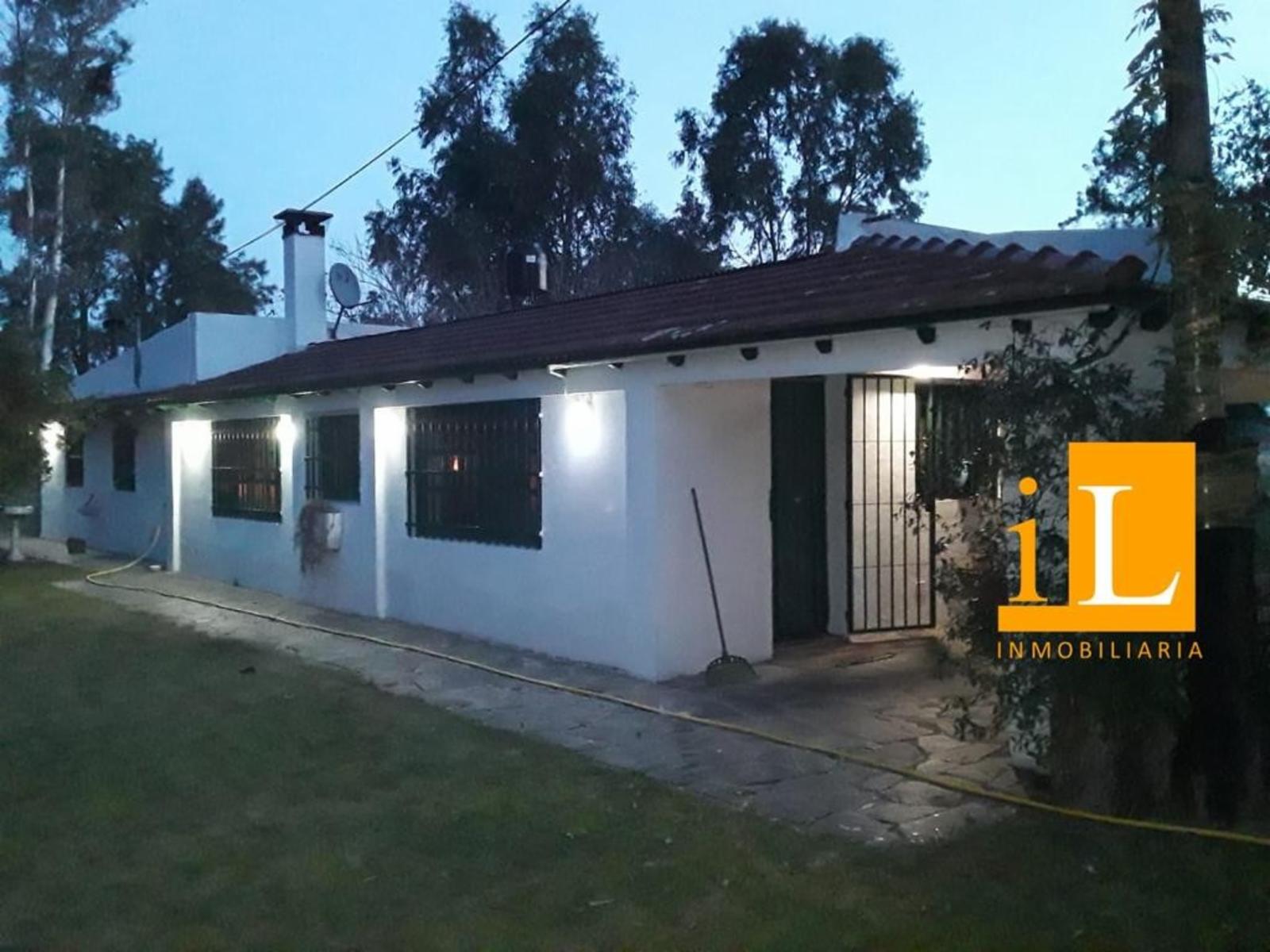 13 hectareas con mejoras en Loma Verde, sobre Ruta 215. - 2