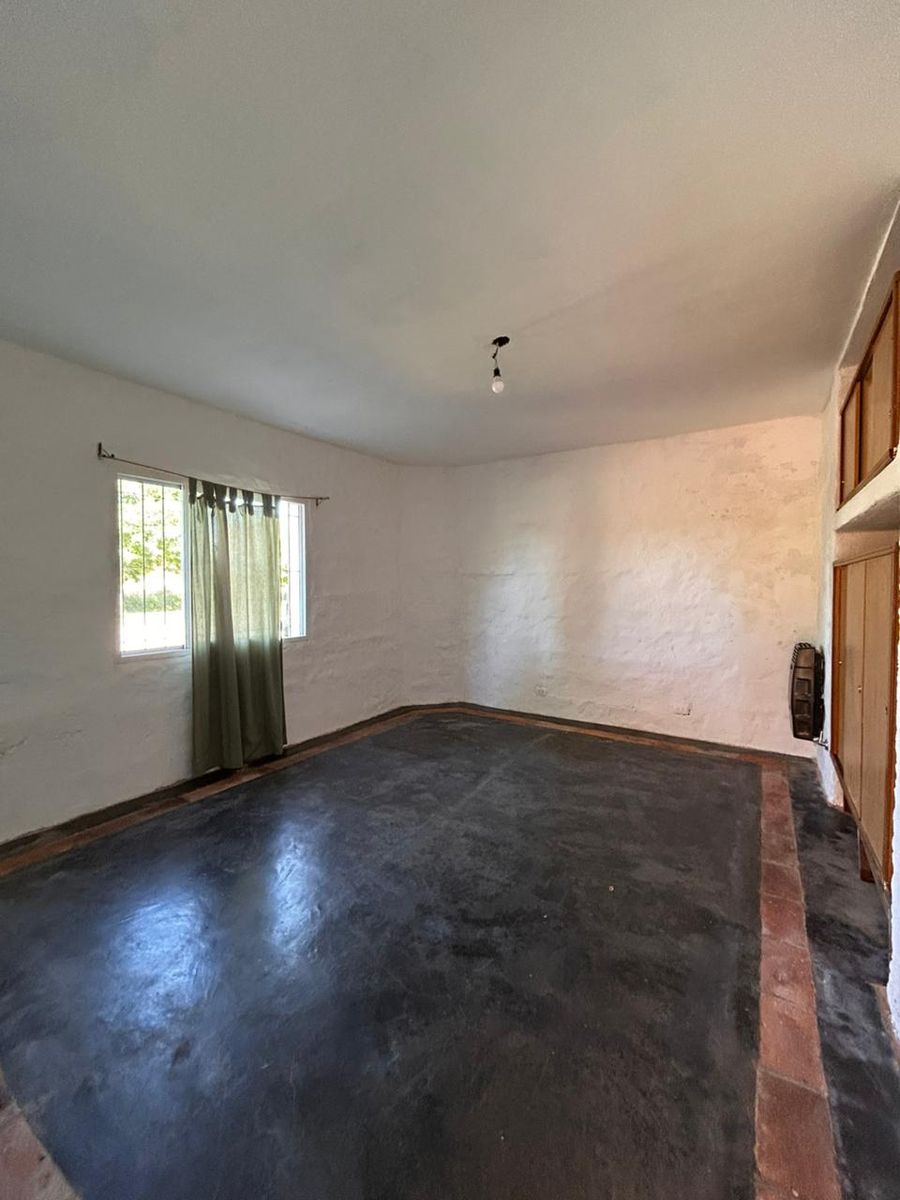 VENTA DE CASA EN CNEL. BRANDSEN - 8