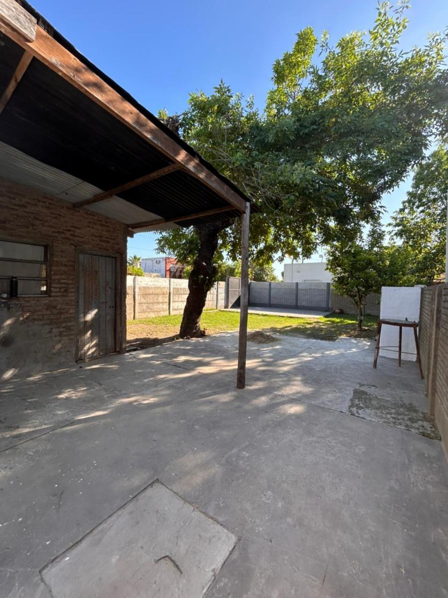 VENTA DE CASA EN CNEL. BRANDSEN - 11