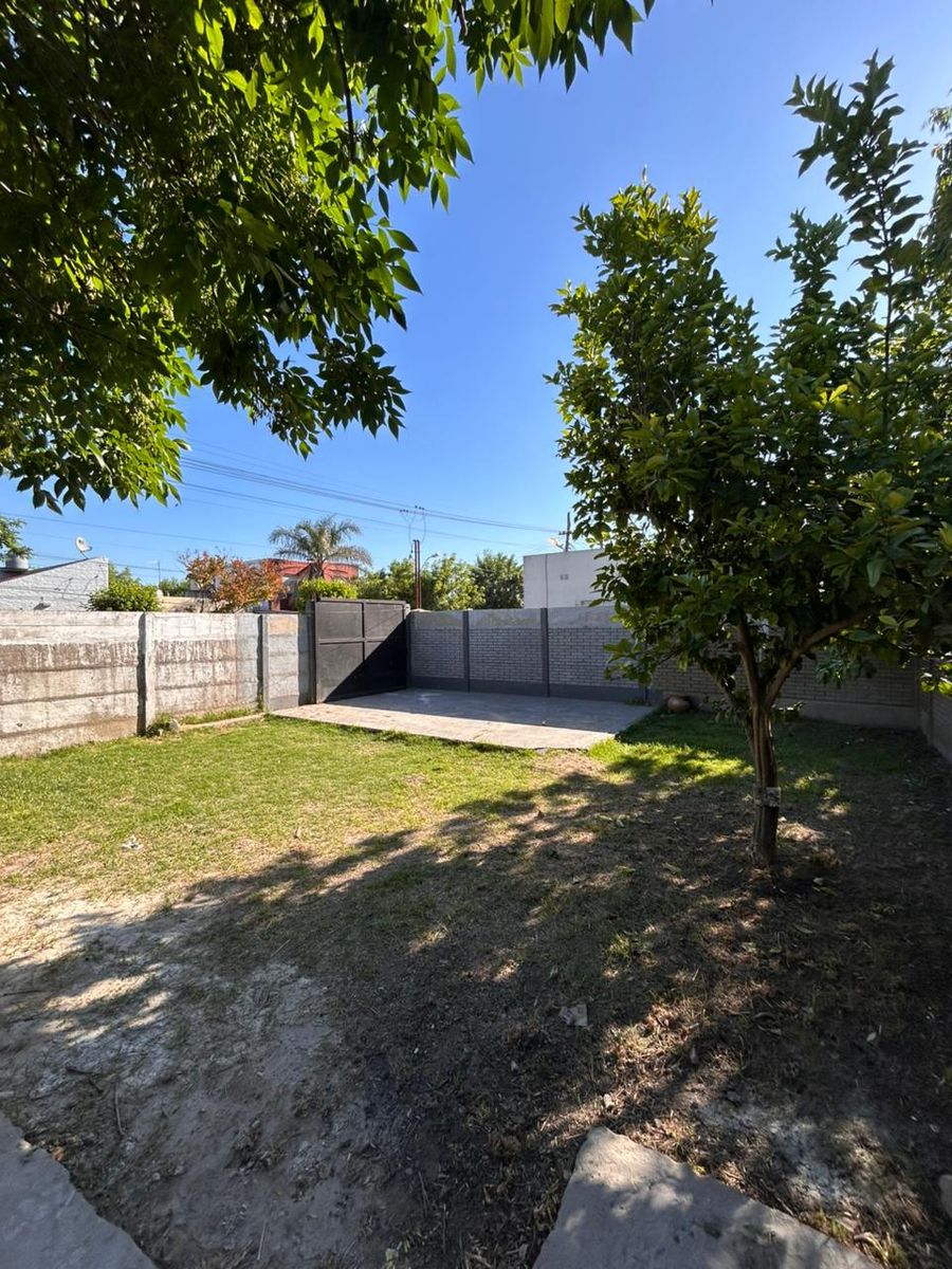VENTA DE CASA EN CNEL. BRANDSEN - 12