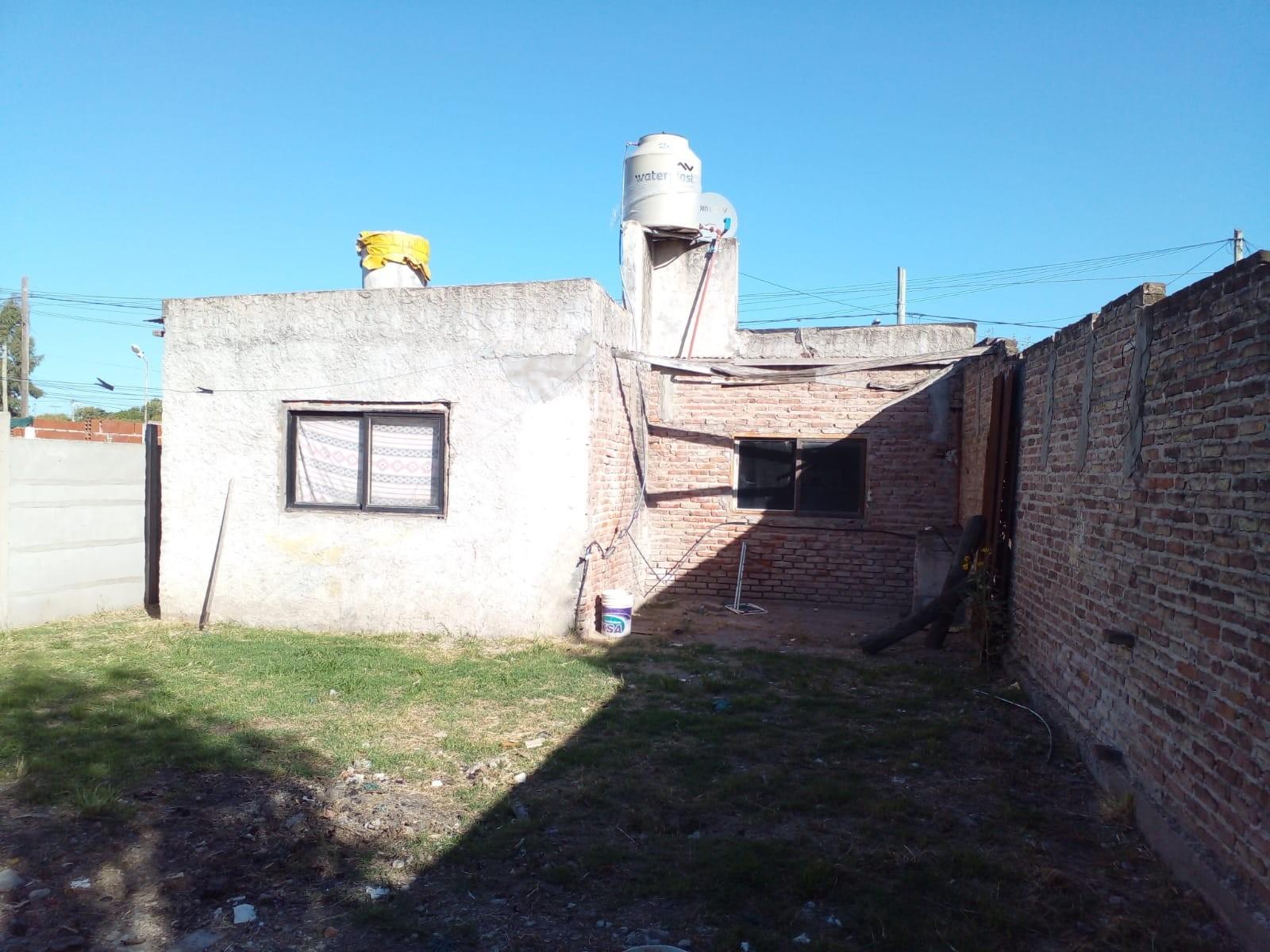 CASA A REFACCIONAR EN BRANDSEN - 7
