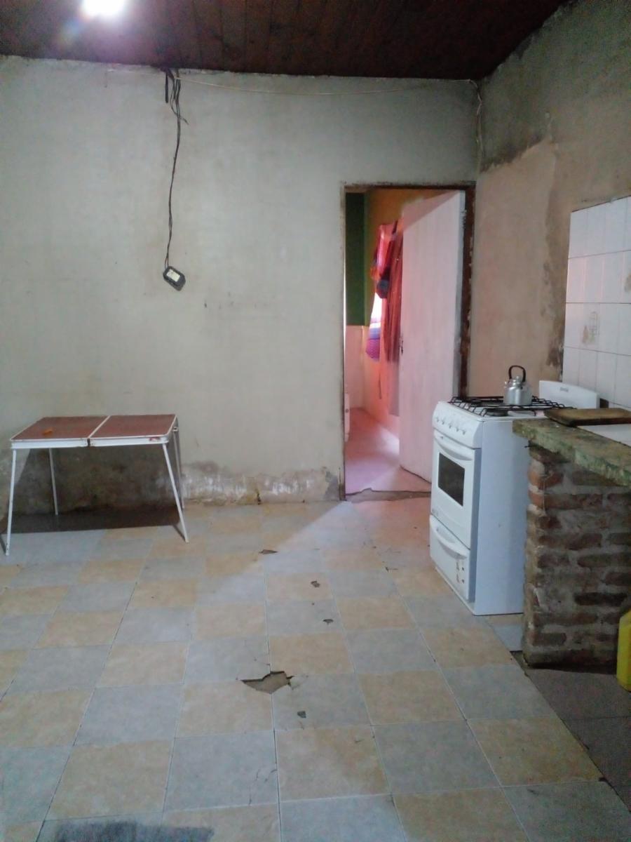 CASA A REFACCIONAR EN BRANDSEN - 11