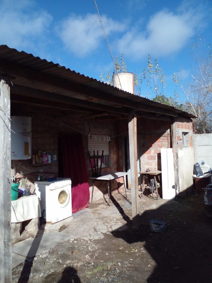 CASA EN Bº REPUBLICA - BRANDSEN - 9