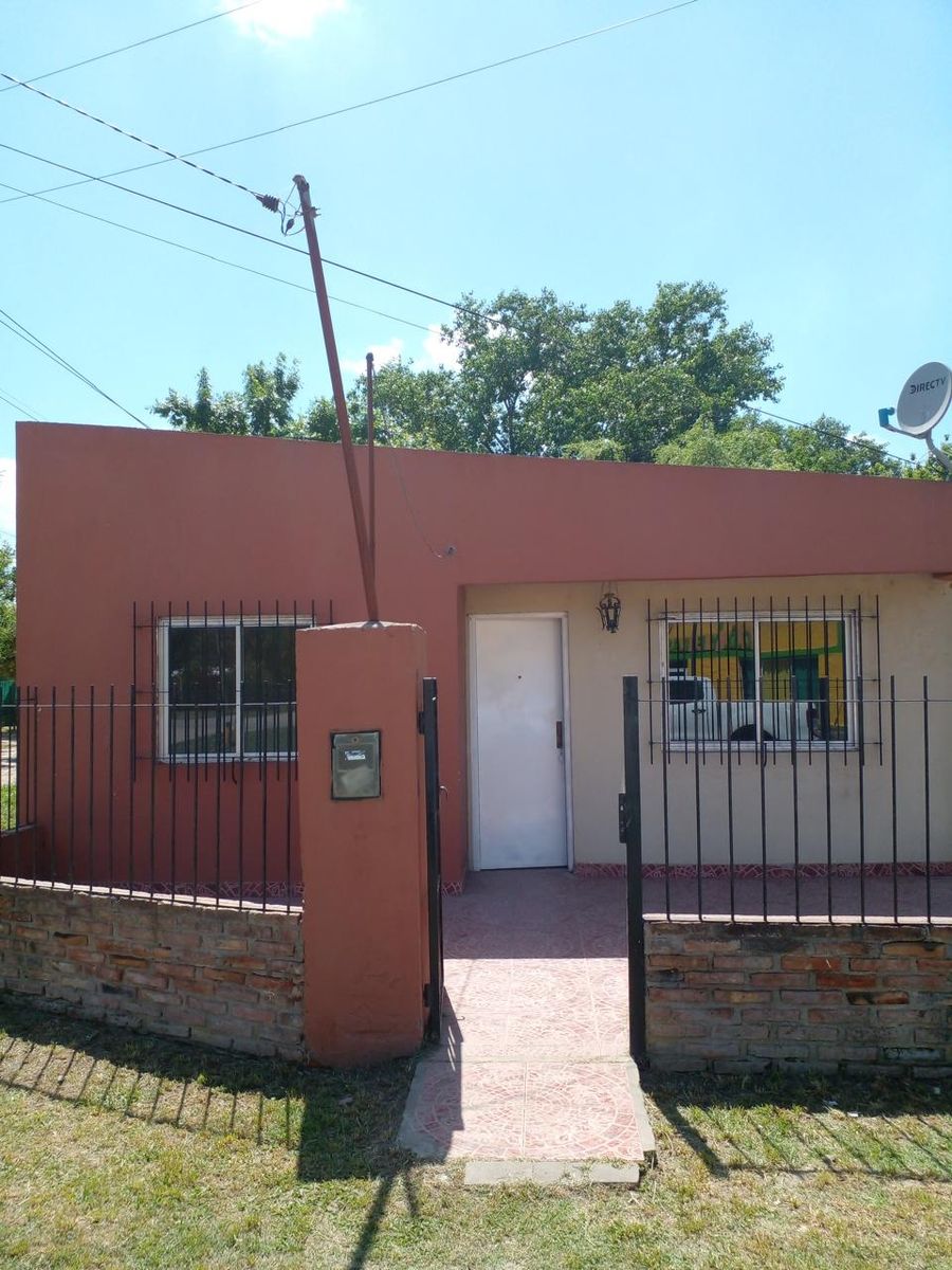 VENTA DE CASA EN BRANDSEN
