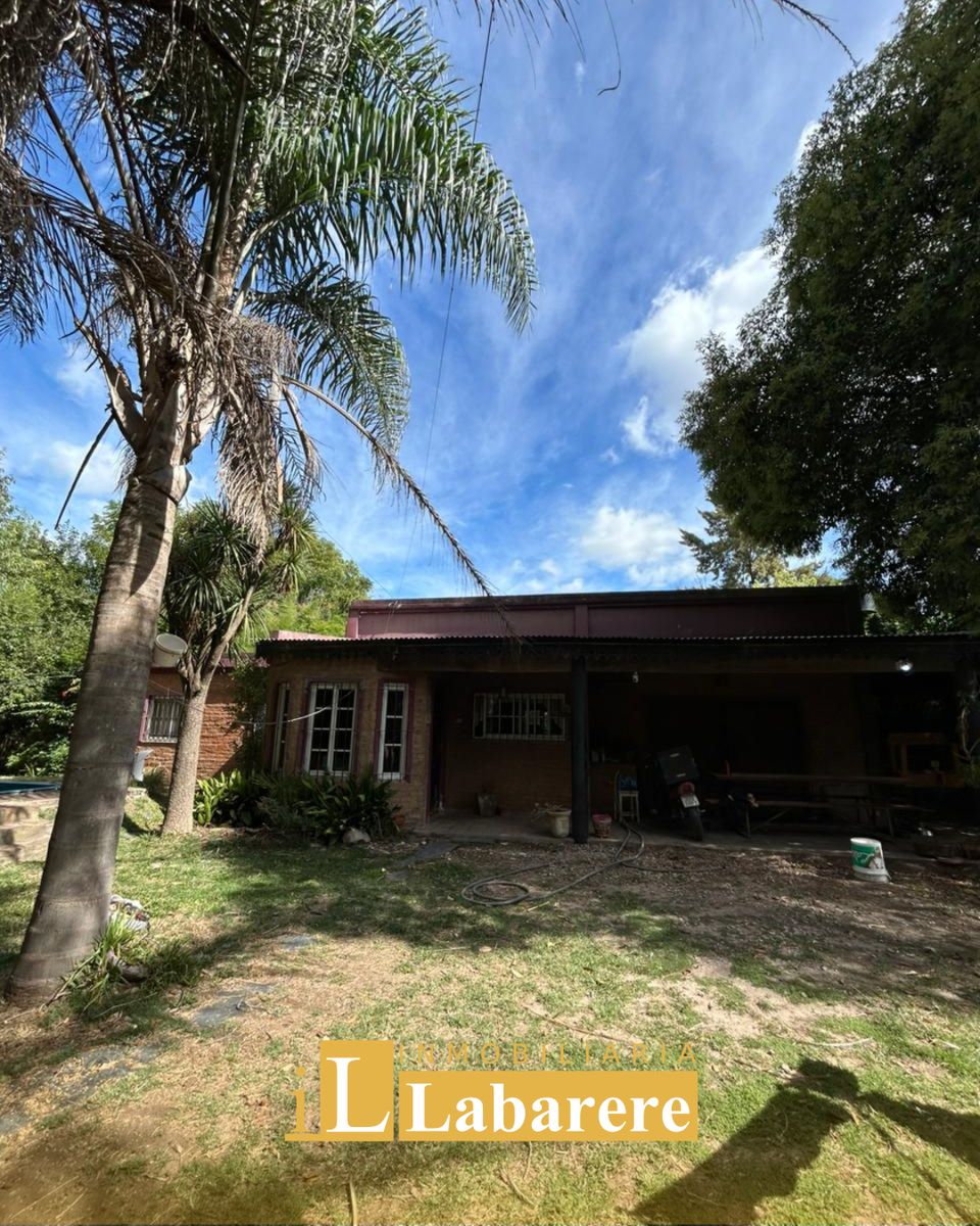 Casa En Venta En Barrio Las Américas - 2100m2 Con Piscina