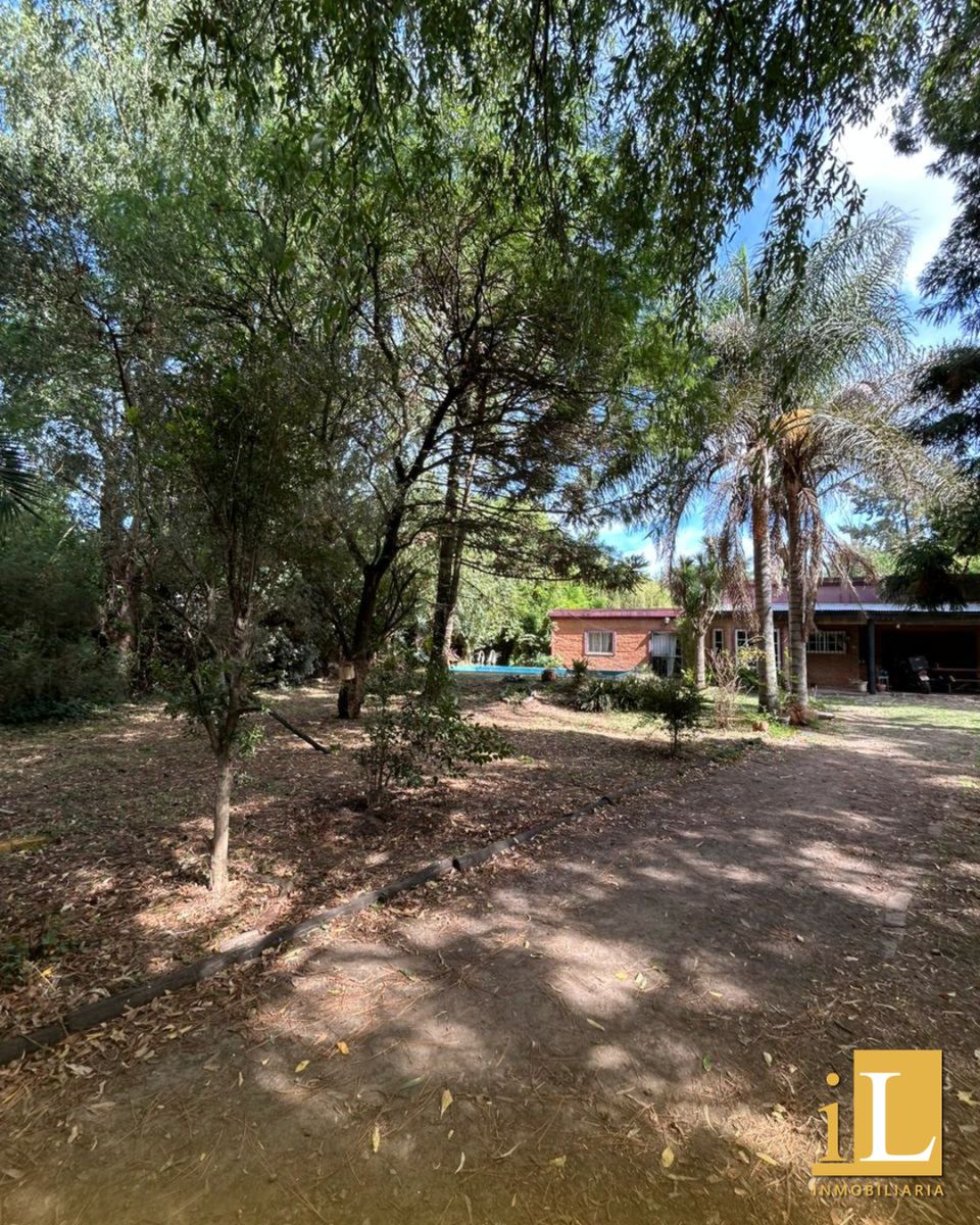 Casa En Venta En Barrio Las Américas - 2100m2 Con Piscina — foto 14