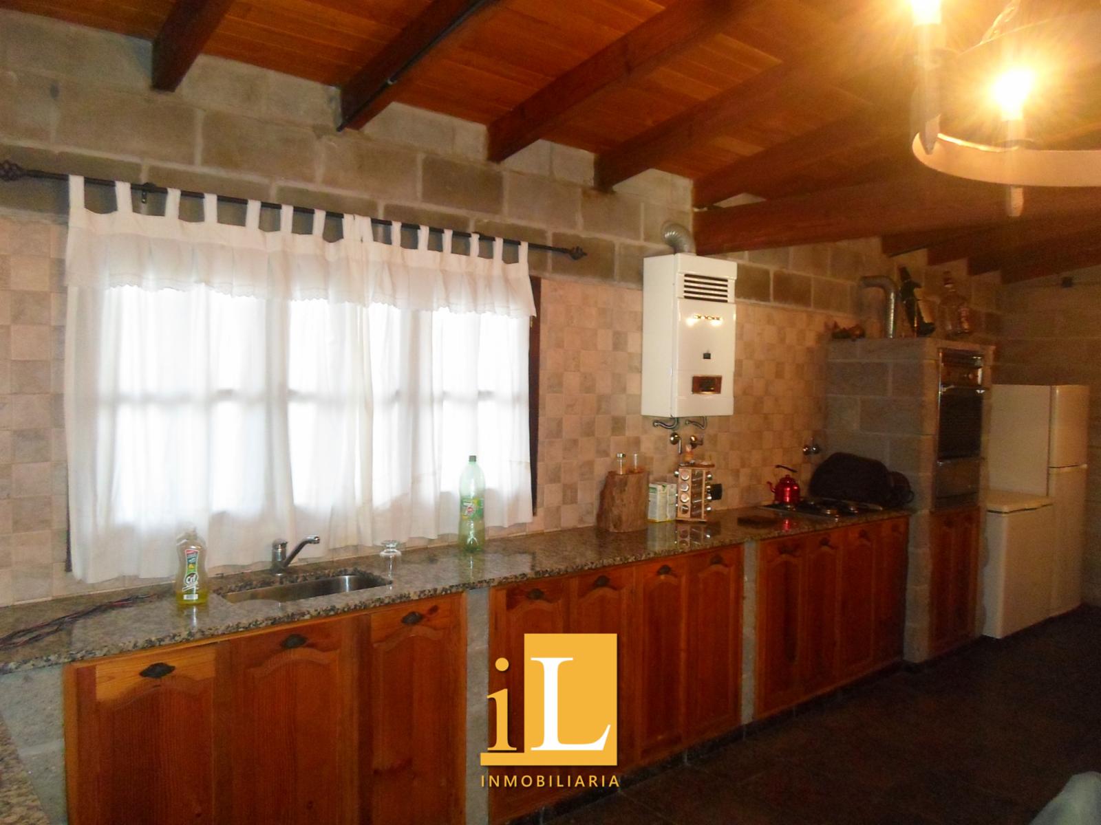 ESPECTACULAR CASA-QUINTA en Estación Obligado - 6