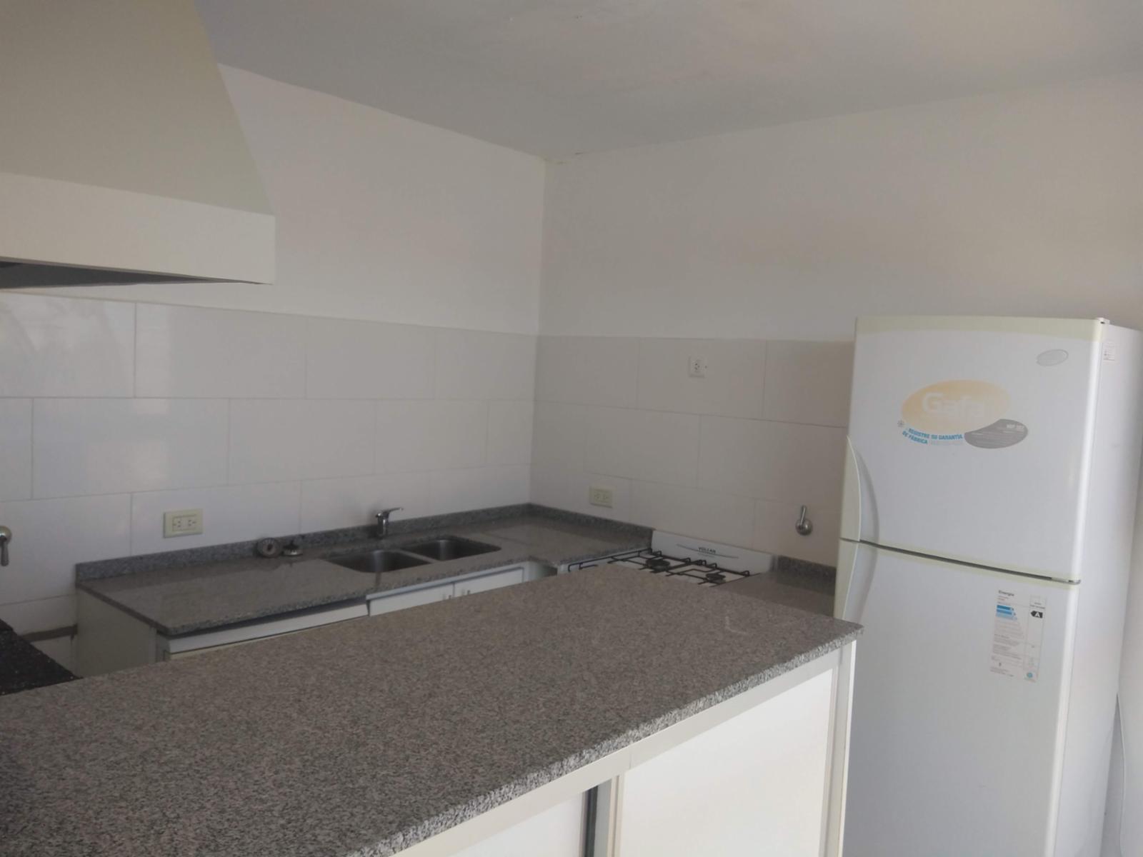 En venta depto dos ambientes a estrenar con vista lateral al mar — foto 13