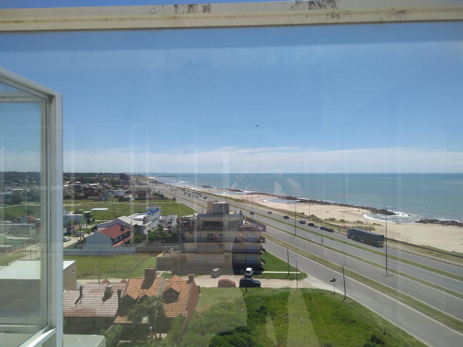 En venta depto dos ambientes a estrenar con vista lateral al mar — foto 14