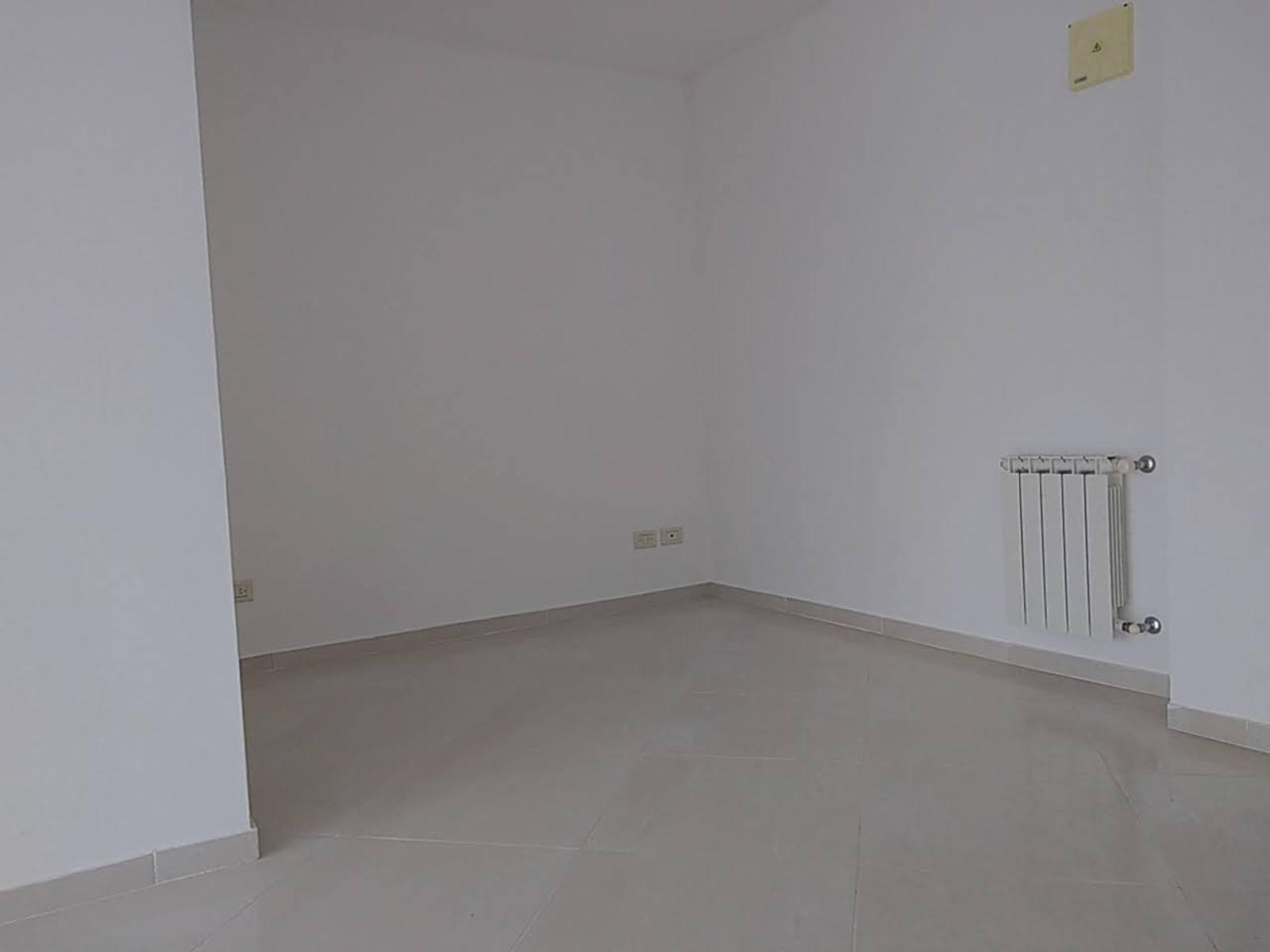 EN VENTA Departamento dos amb a estrenar . La Perla — foto 3