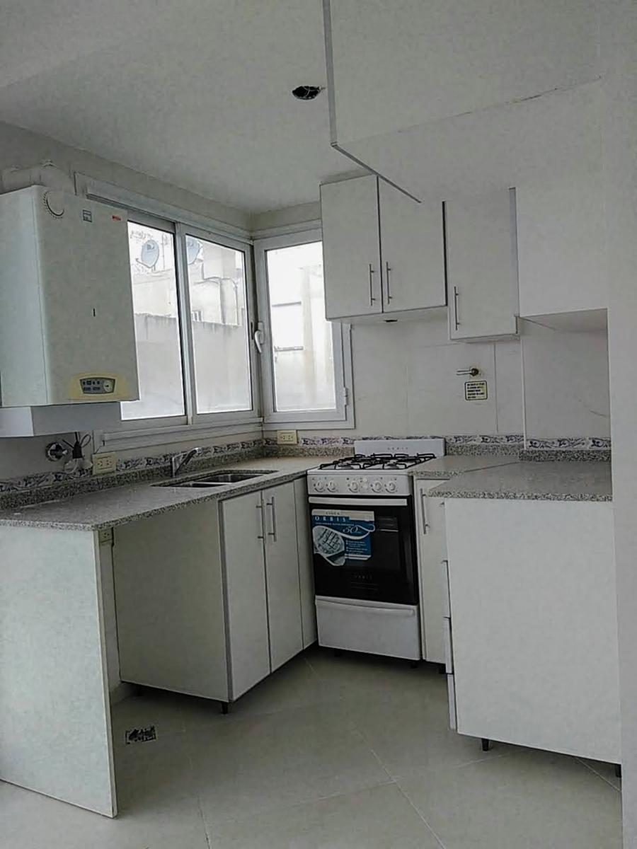 EN VENTA Departamento dos amb a estrenar . La Perla — foto 4