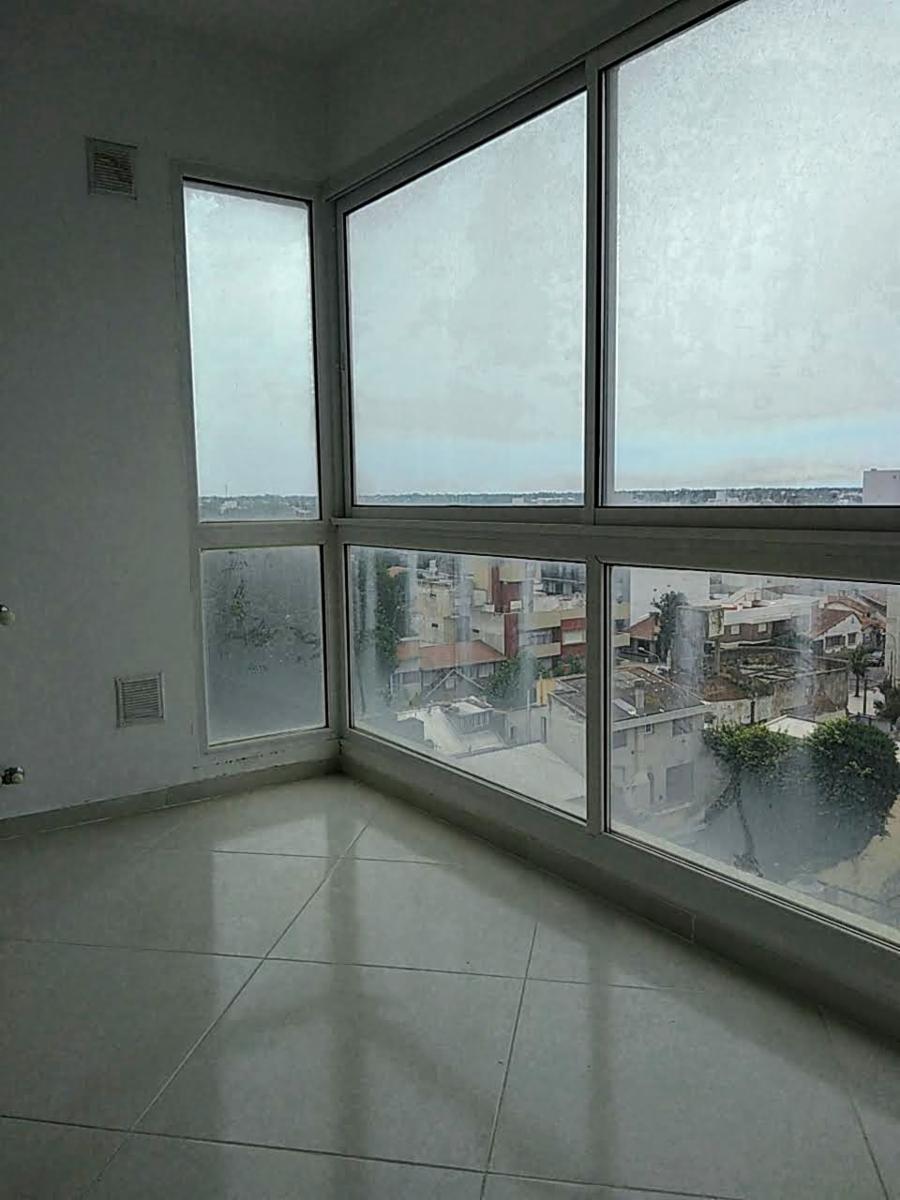 EN VENTA Departamento dos amb a estrenar . La Perla — foto 7