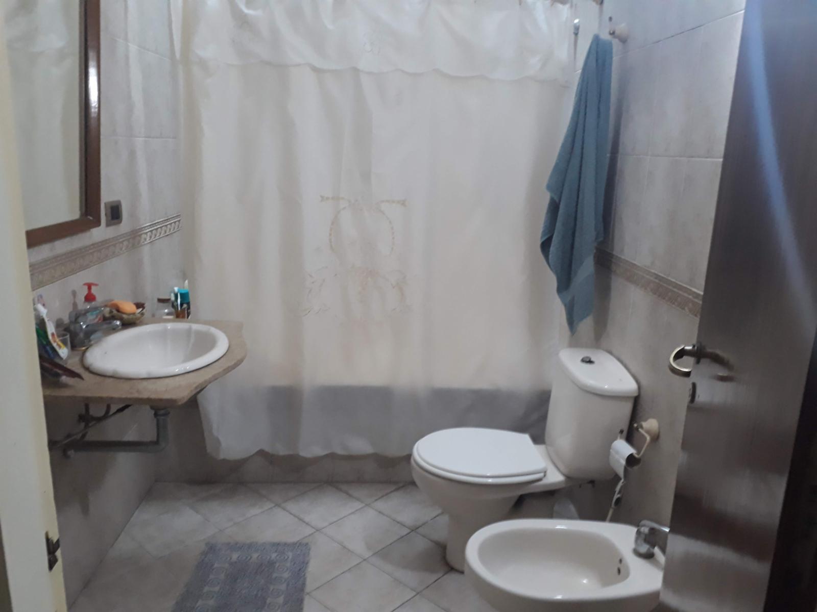 Chalet en venta 6 ambientes- Zona Güemes — foto 2