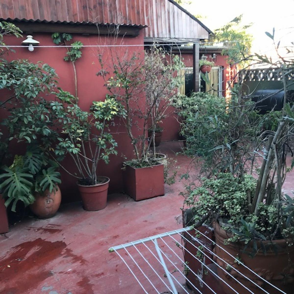 DEPARTAMENTO EN 1º PISO AL FRENTE MAS CASA PREMOLDEADA EN TERRAZA — foto 15