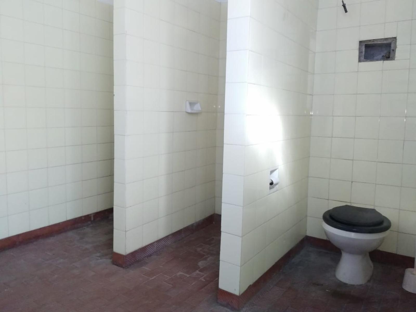 LOTE 8,66 X 30 SUPERFICIE TOTAL 260 / GALPÓN DEPOSITO Y OFICINA - 18