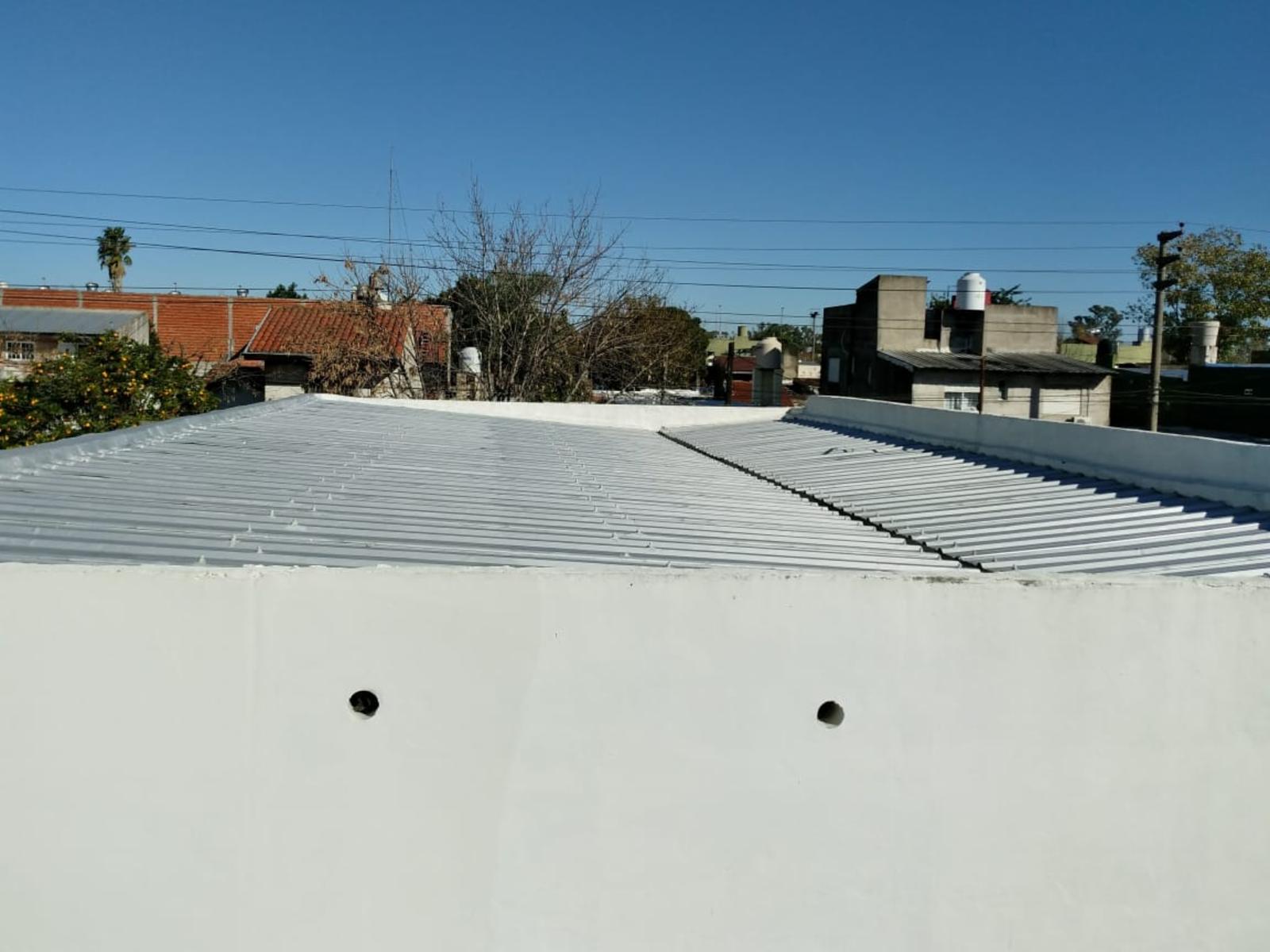 LOTE 8,66 X 30 SUPERFICIE TOTAL 260 / GALPÓN DEPOSITO Y OFICINA - 21