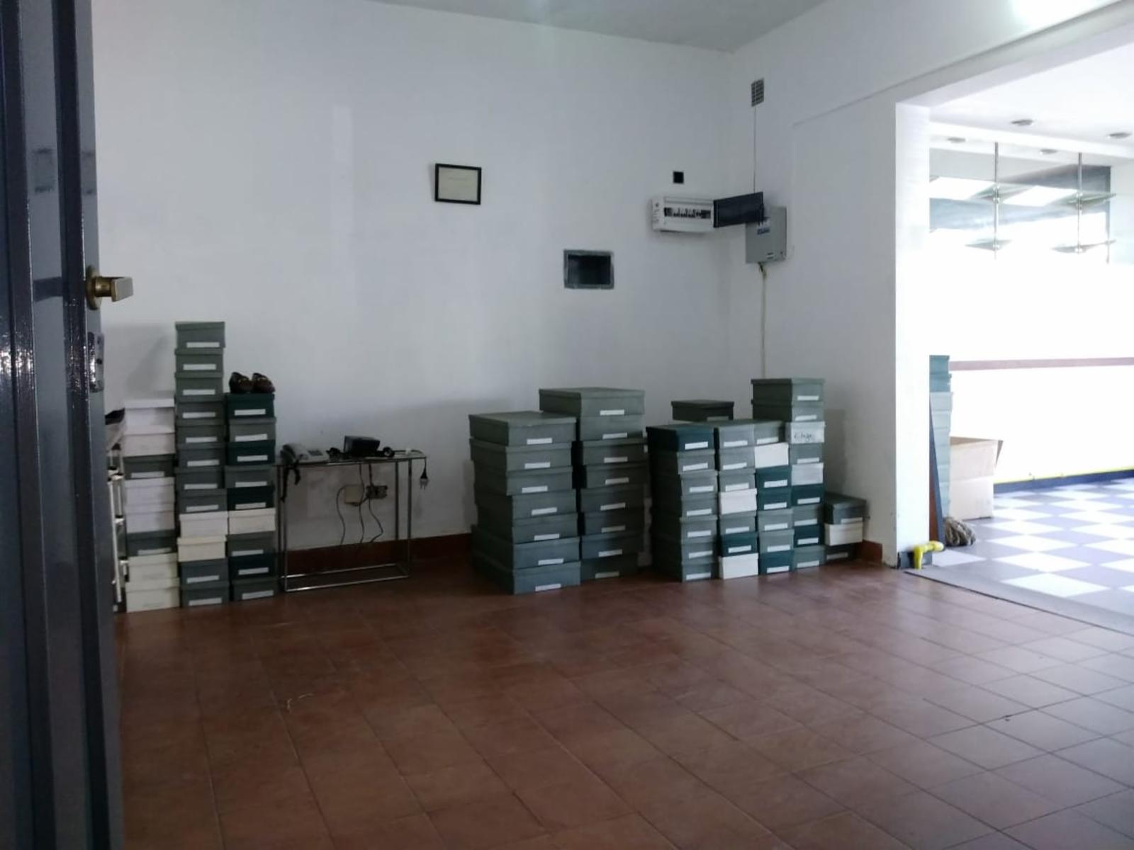 LOTE 8,66 X 30 SUPERFICIE TOTAL 260 / GALPÓN DEPOSITO Y OFICINA - 25