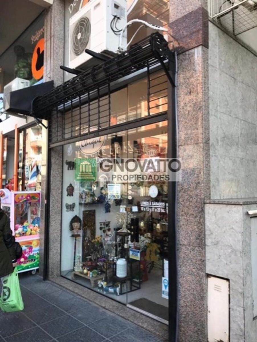 LOCAL COMERCIAL SOBRE AVENIDA - 1