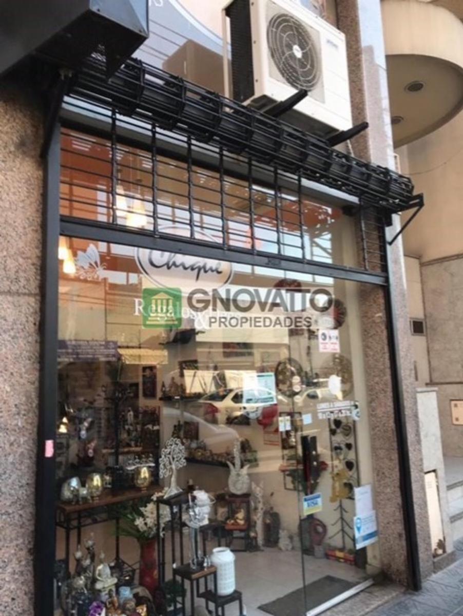 LOCAL COMERCIAL SOBRE AVENIDA - 2