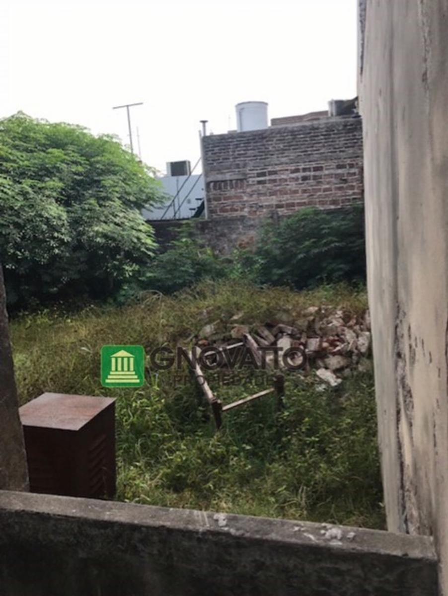 LOTE CON PROPIEDAD AL FRENTE CON FONDO LIBRE — foto 3