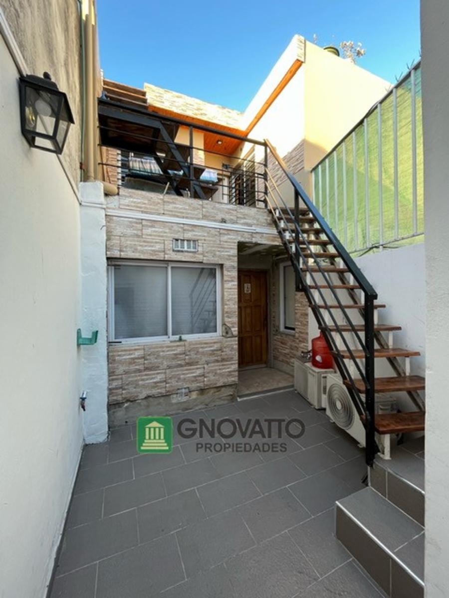 PH EN PLANTA ALTA 3 AMBIENTES CON PATIO Y TERRAZA